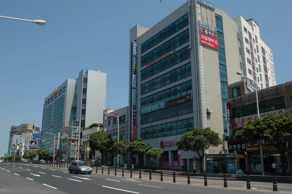 Hostel Lyndon Jeju Exteriör bild