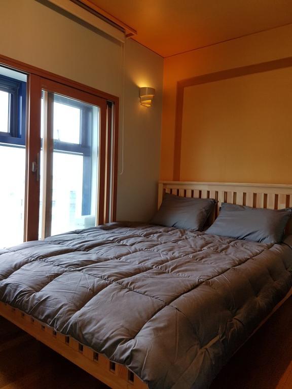 Hostel Lyndon Jeju Exteriör bild